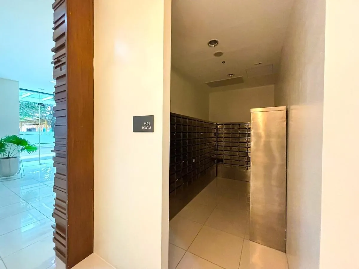 Abreeza Place Cozy Condo Davao City Daire