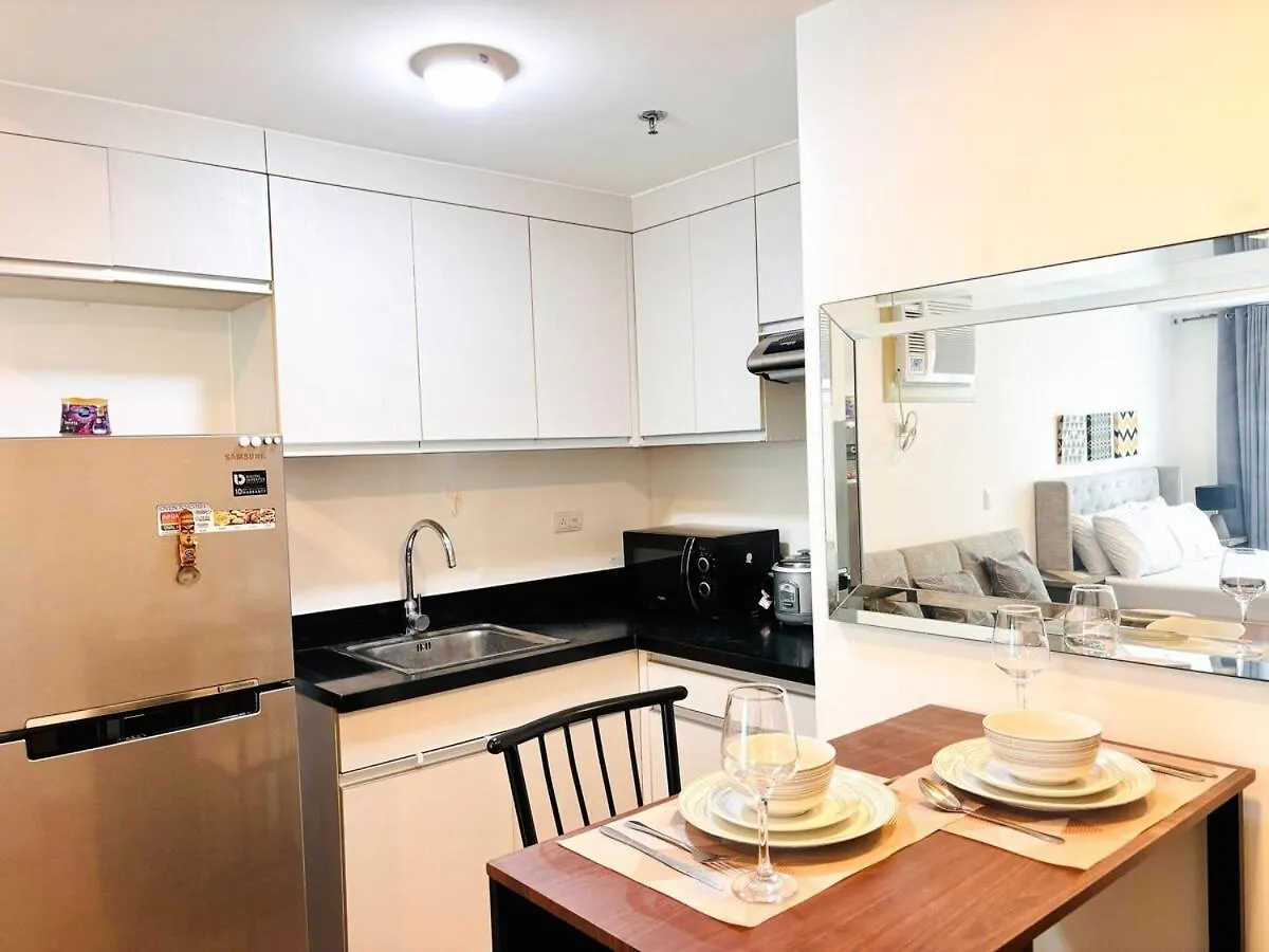 Abreeza Place Cozy Condo Davao City Daire