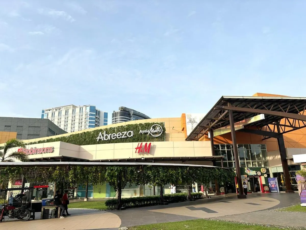 Abreeza Place Cozy Condo Davao City Filipinler