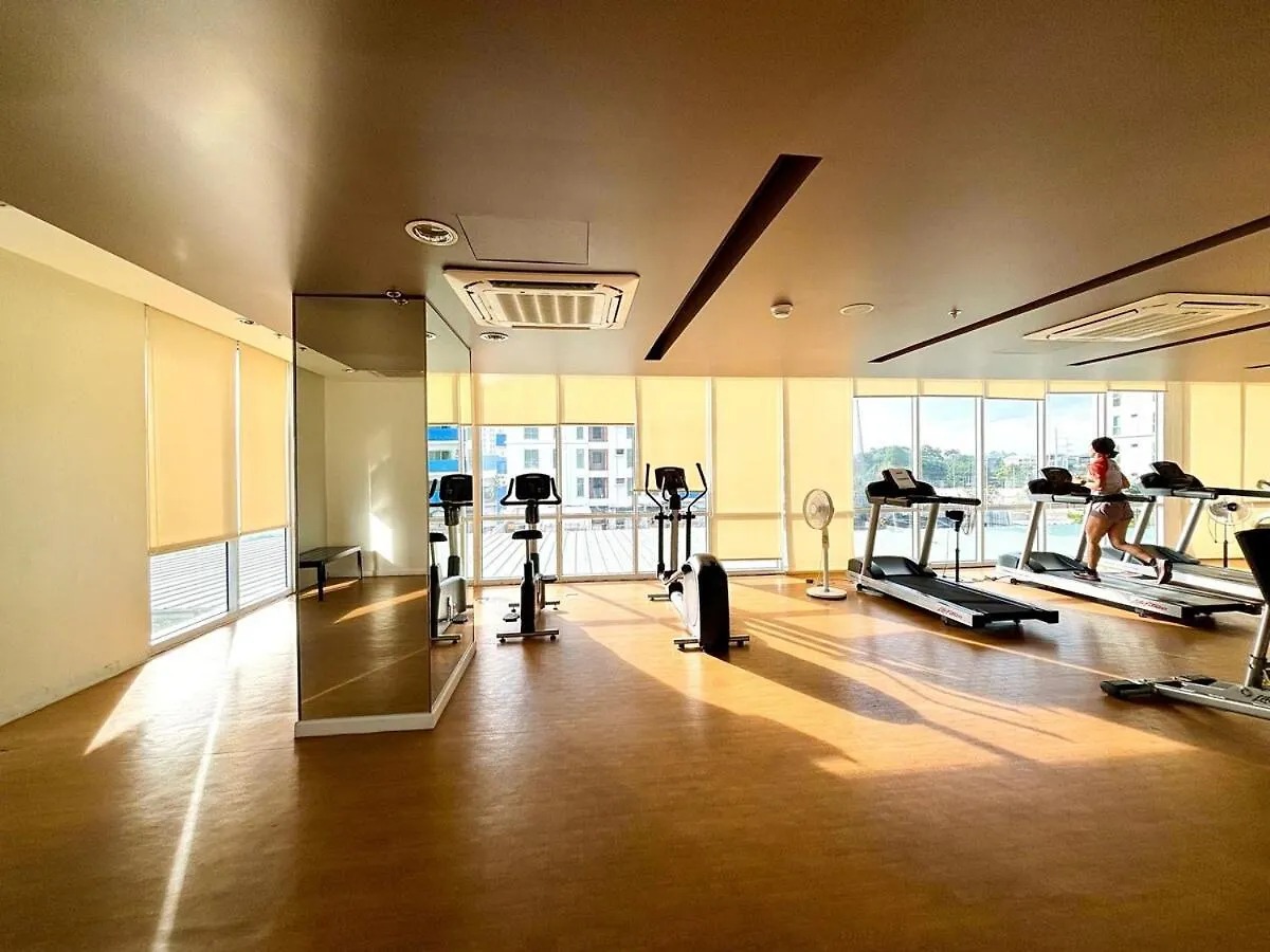 Daire Abreeza Place Cozy Condo Davao City Filipinler