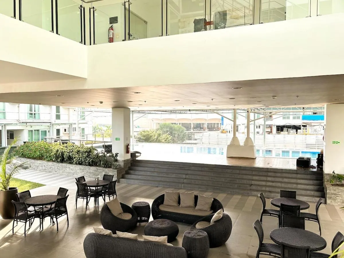 Abreeza Place Cozy Condo Davao City