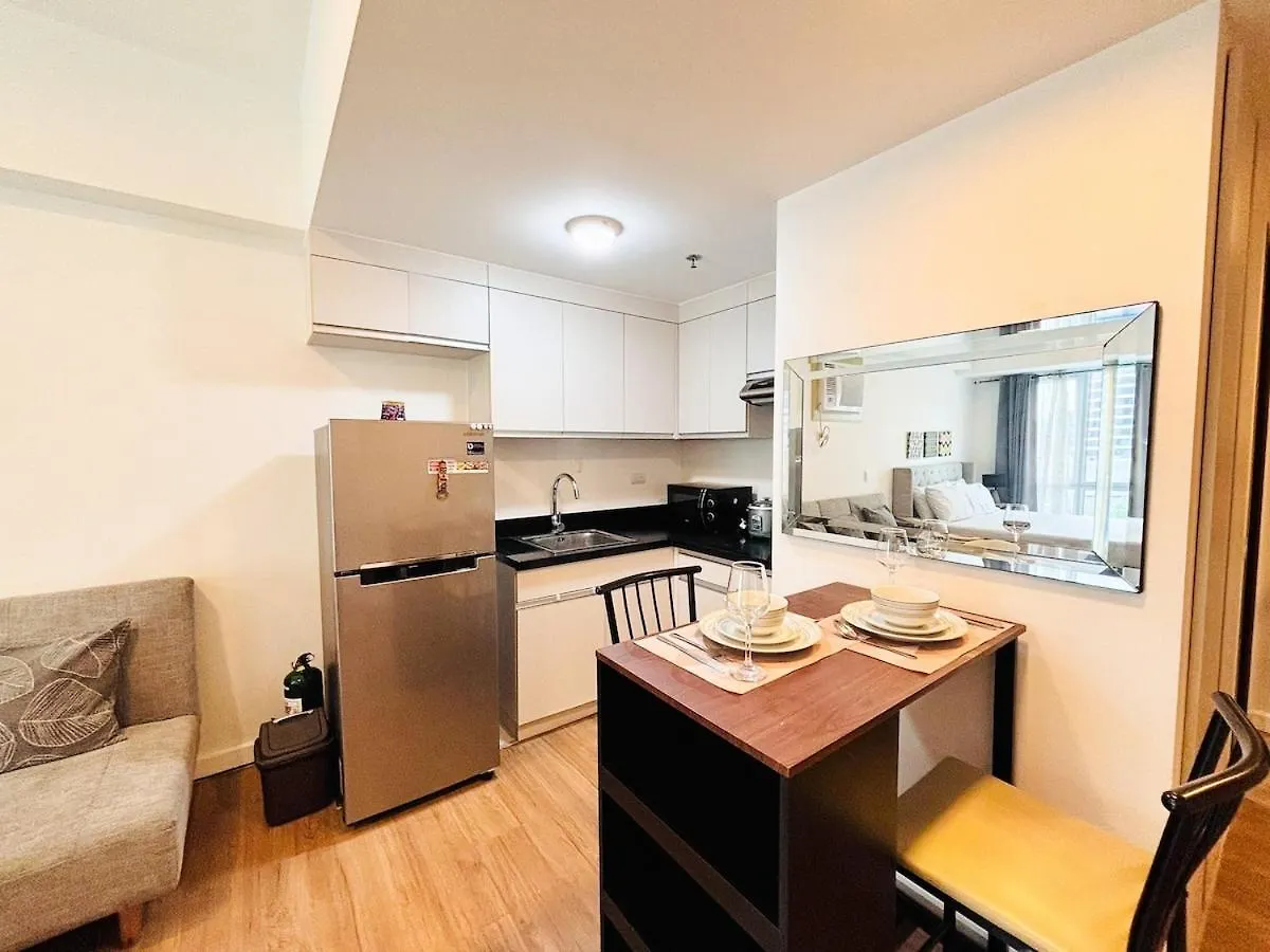 Abreeza Place Cozy Condo Davao City