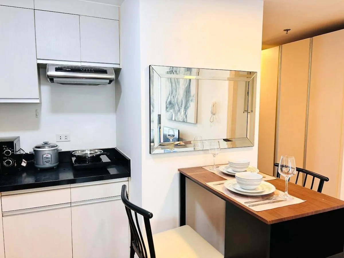Abreeza Place Cozy Condo Davao City