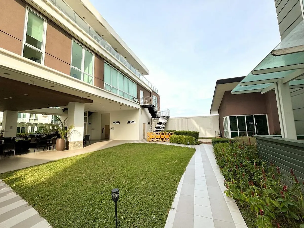 Daire Abreeza Place Cozy Condo Davao City